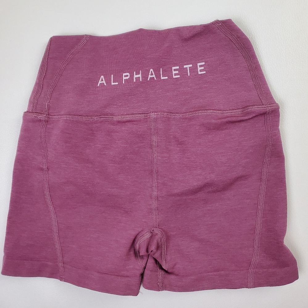 Alphalete Muave Shorts
